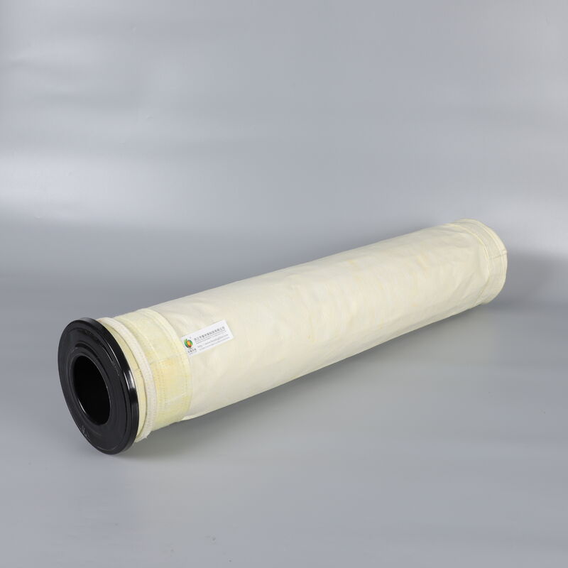 Sac de filtre AC500PTFE revêtu de PTFE avec 500 GSM de filtrage à aiguille pour des applications industrielles à température continue de 260 °C